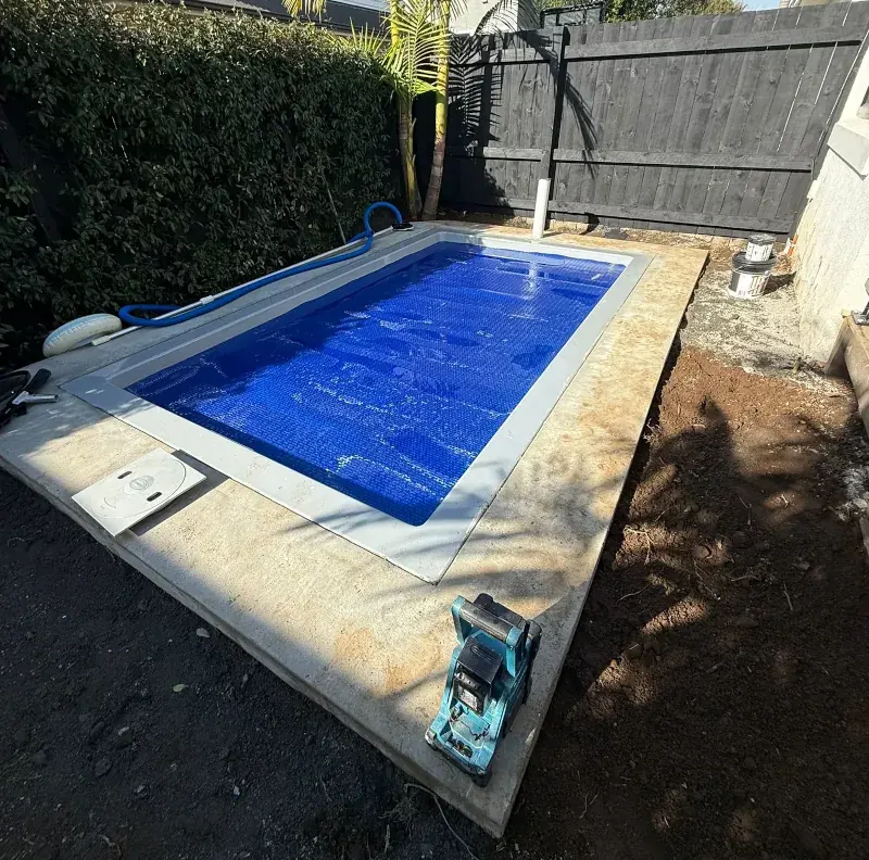 pool tiling small outdoor dakom auckland
